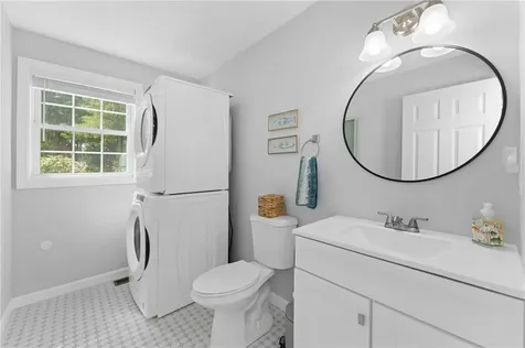 48 Stone Bridge Drive South Kingstown RI 02879