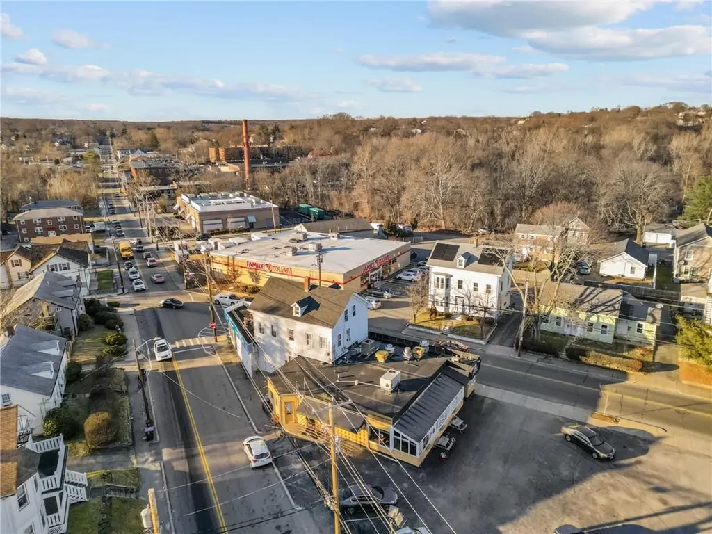 1039 Douglas Avenue Providence RI 02904