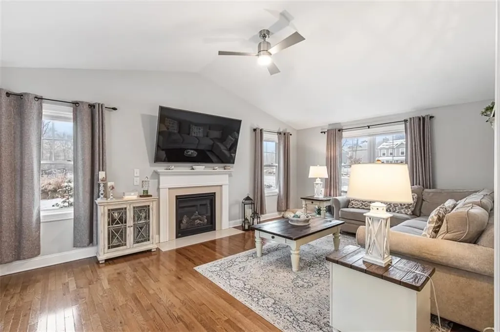 56 Harbor Ridge Lane Tiverton RI 02878