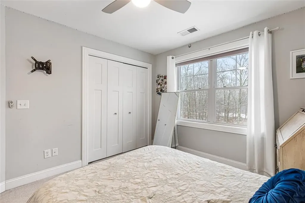 56 Harbor Ridge Lane Tiverton RI 02878