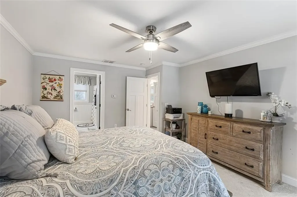 56 Harbor Ridge Lane Tiverton RI 02878