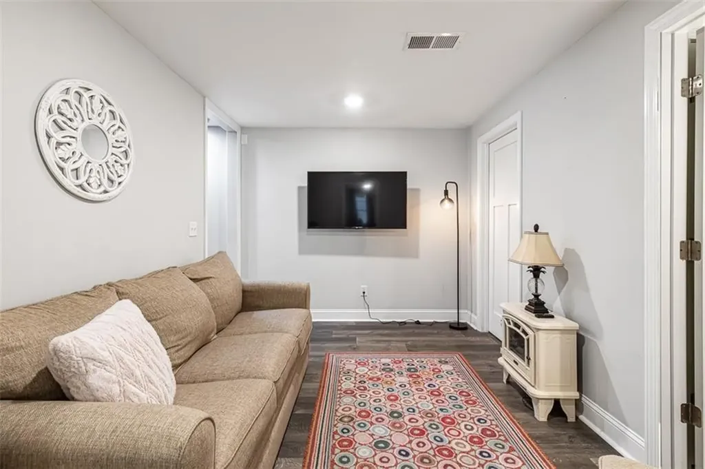 56 Harbor Ridge Lane Tiverton RI 02878