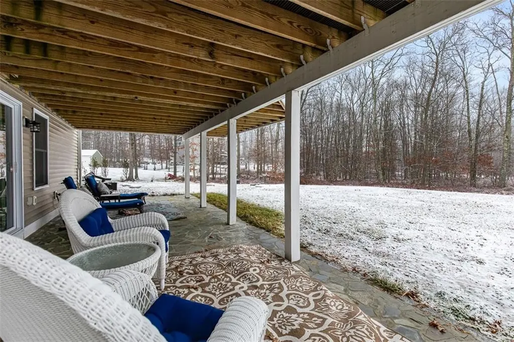 56 Harbor Ridge Lane Tiverton RI 02878