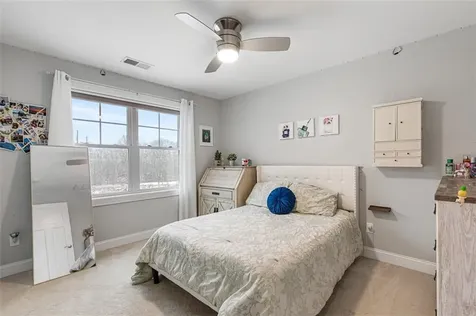 56 Harbor Ridge Lane Tiverton RI 02878