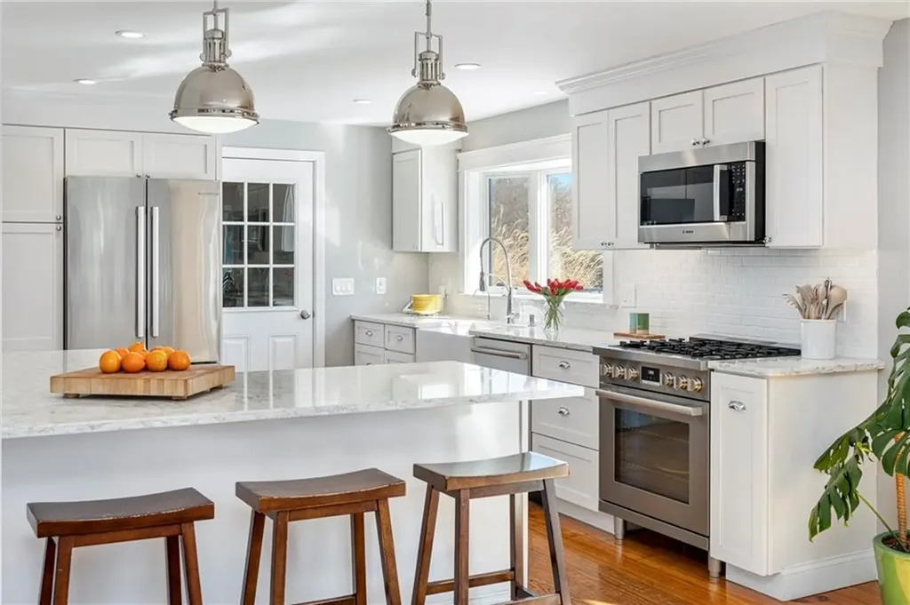 81 Beagle Drive Middletown RI 02842