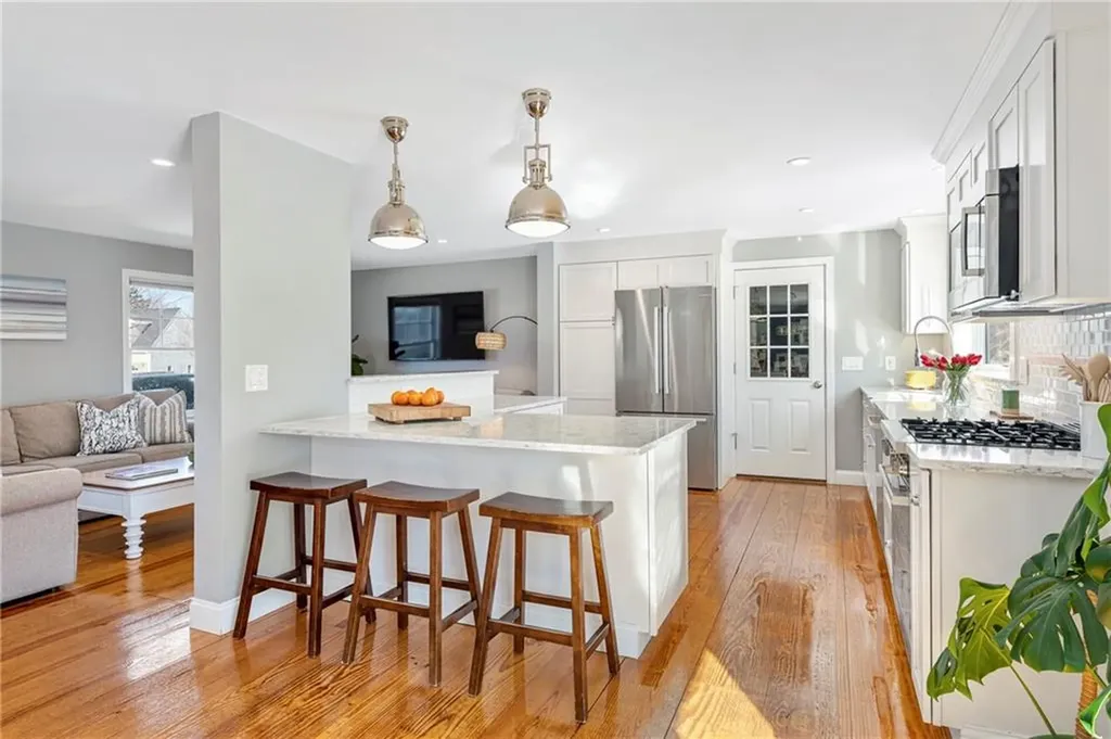 81 Beagle Drive Middletown RI 02842