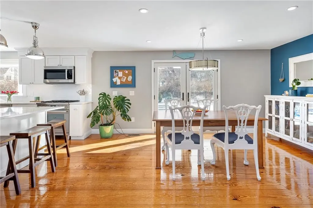 81 Beagle Drive Middletown RI 02842