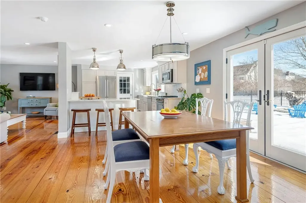 81 Beagle Drive Middletown RI 02842