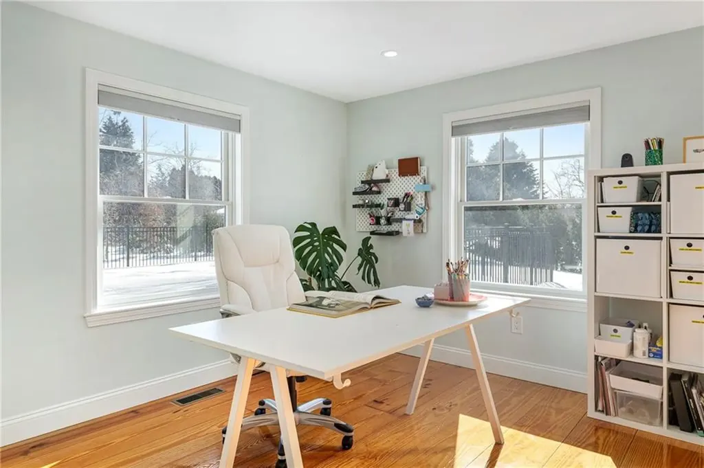 81 Beagle Drive Middletown RI 02842