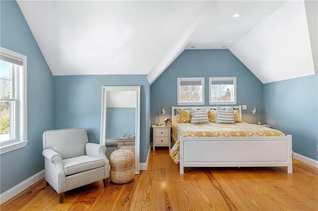 81 Beagle Drive Middletown RI 02842