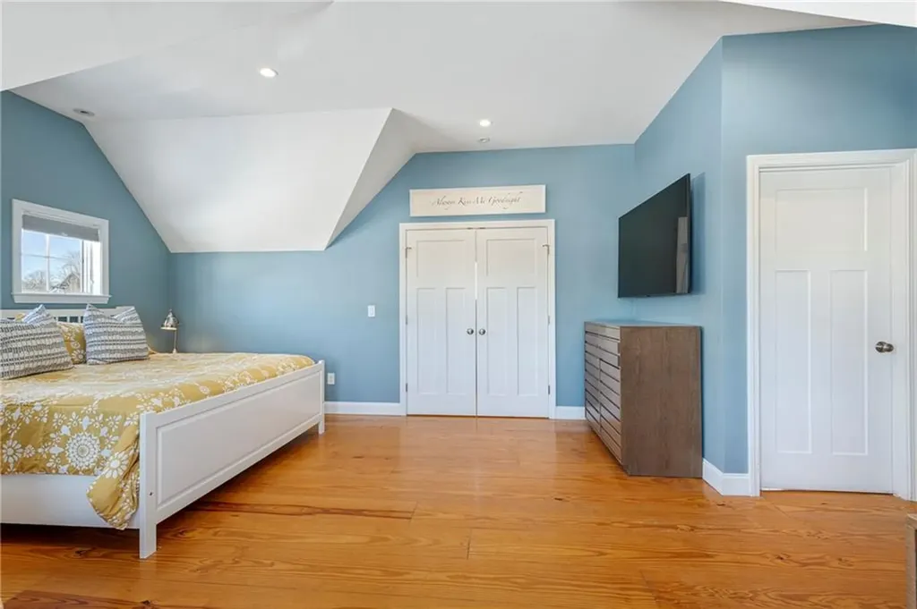 81 Beagle Drive Middletown RI 02842