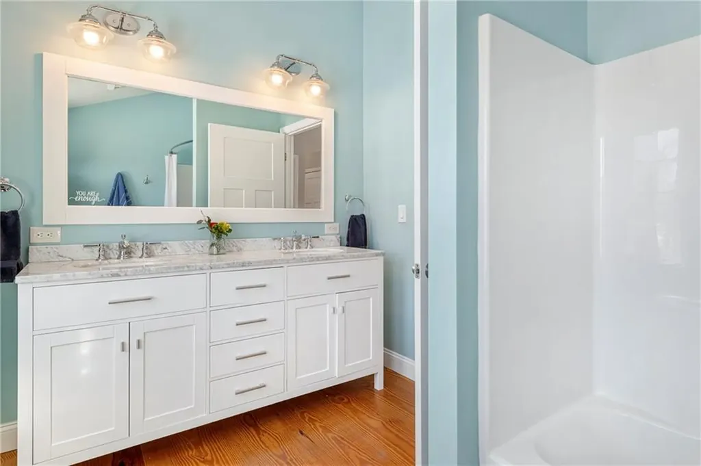 81 Beagle Drive Middletown RI 02842