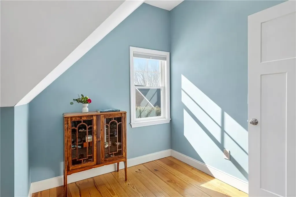 81 Beagle Drive Middletown RI 02842