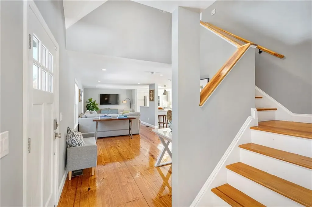 81 Beagle Drive Middletown RI 02842