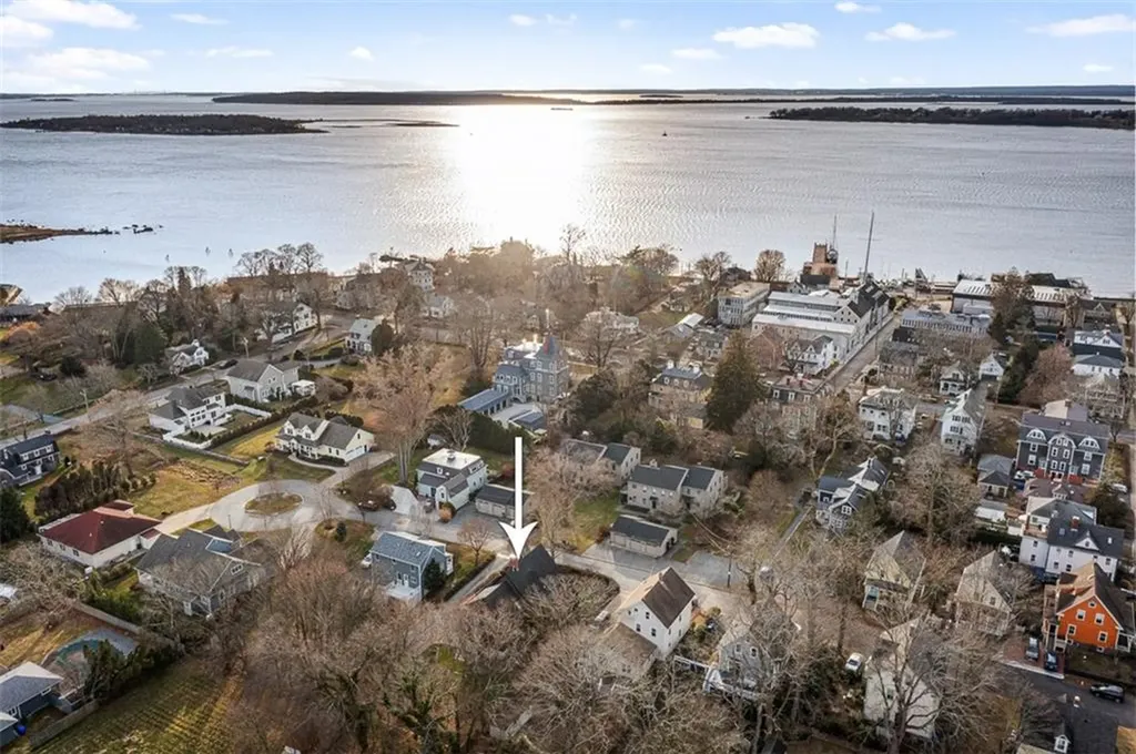 9 Howe Street Bristol RI 02809