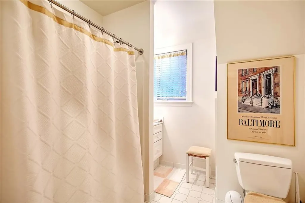 9 Howe Street Bristol RI 02809