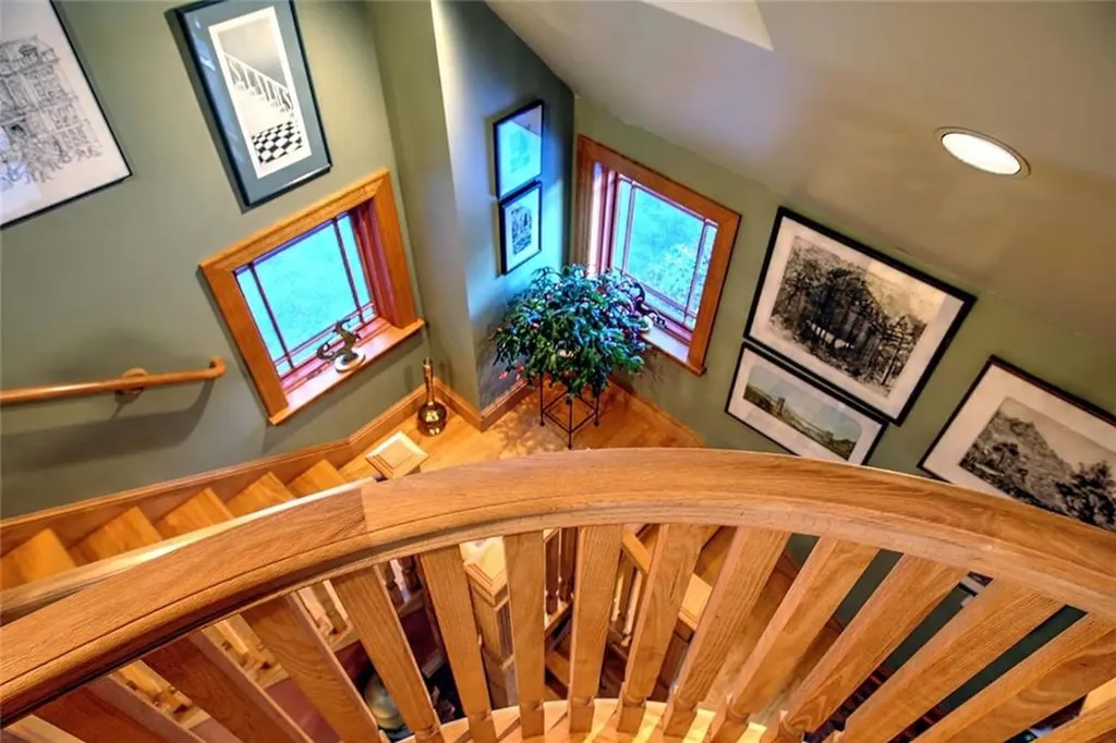 9 Howe Street Bristol RI 02809