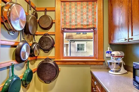 9 Howe Street Bristol RI 02809