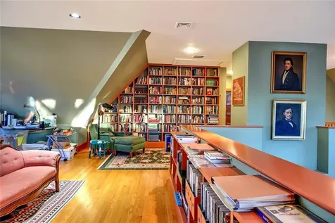 9 Howe Street Bristol RI 02809