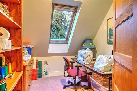 9 Howe Street Bristol RI 02809