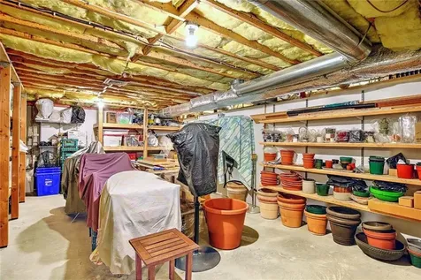 9 Howe Street Bristol RI 02809