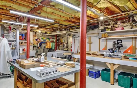 9 Howe Street Bristol RI 02809