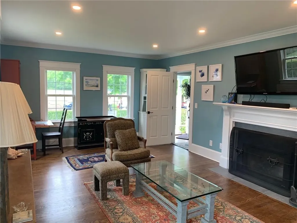 86 Carroll Avenue Newport RI 02840