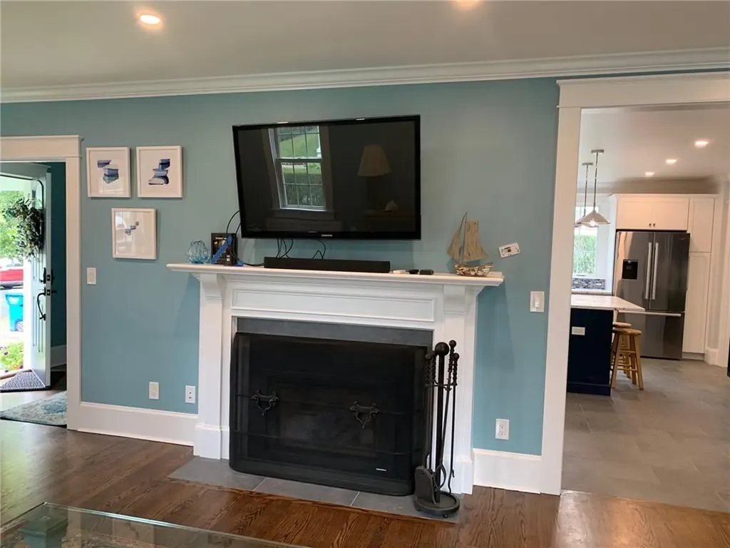 86 Carroll Avenue Newport RI 02840