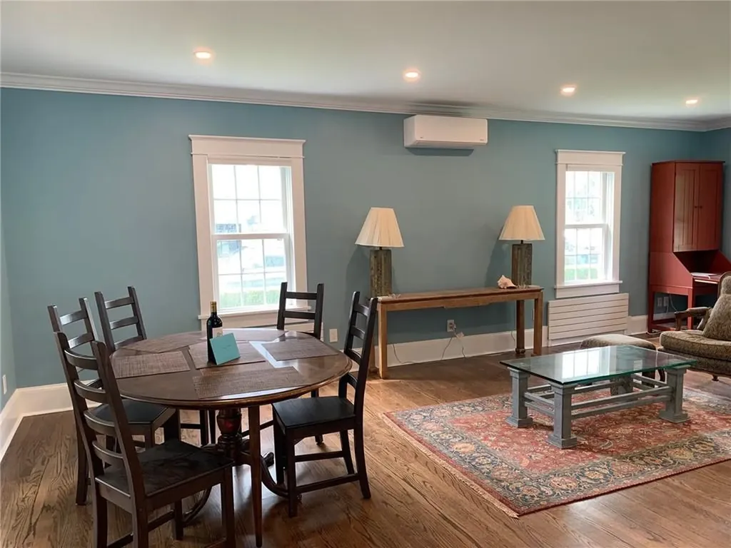 86 Carroll Avenue Newport RI 02840