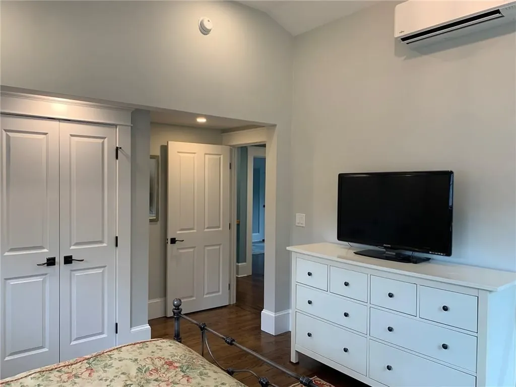 86 Carroll Avenue Newport RI 02840