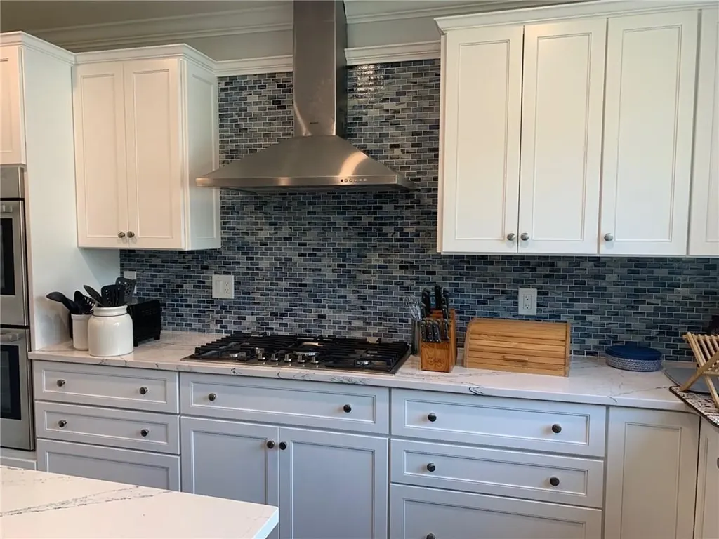 86 Carroll Avenue Newport RI 02840