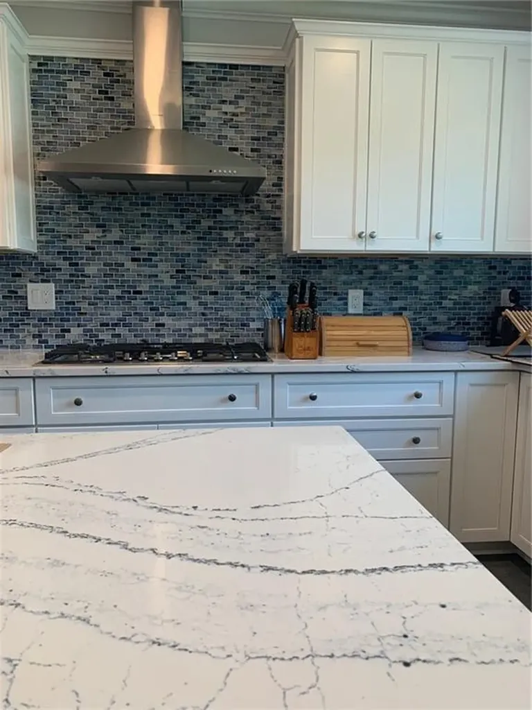 86 Carroll Avenue Newport RI 02840