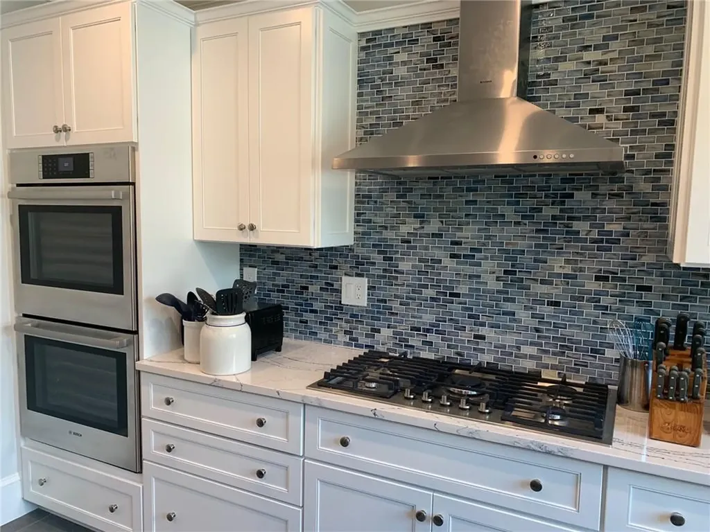 86 Carroll Avenue Newport RI 02840