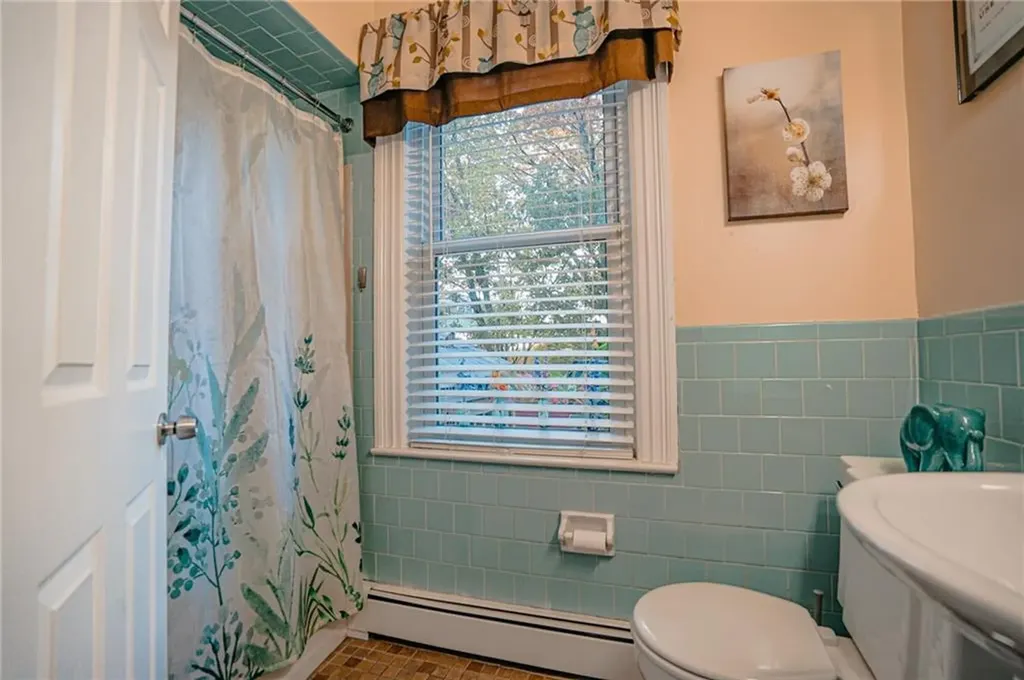 113 Alger Avenue Providence RI 02905