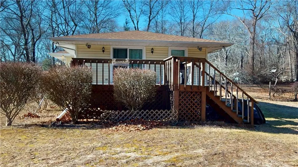 2545 Division Road East Greenwich RI 02818