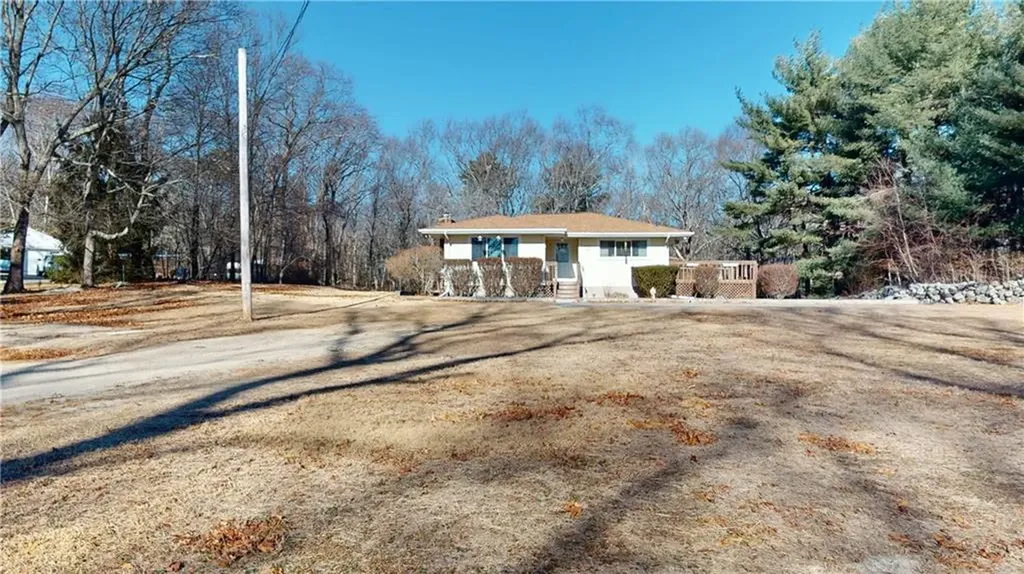 2545 Division Road East Greenwich RI 02818