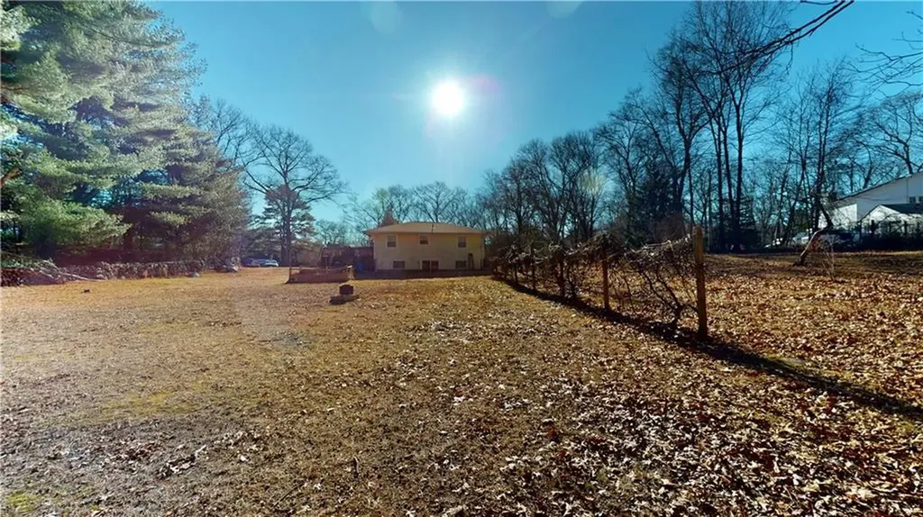 2545 Division Road East Greenwich RI 02818