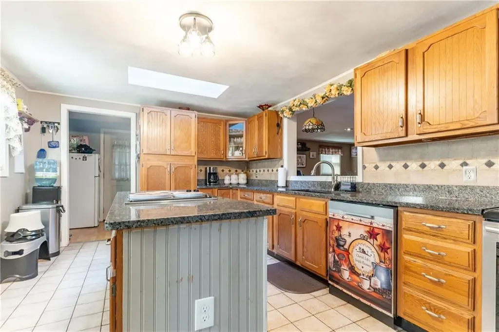 60 Salisbury Road Glocester RI 02814