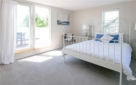 19 .5 Underwood Court Newport RI 02840