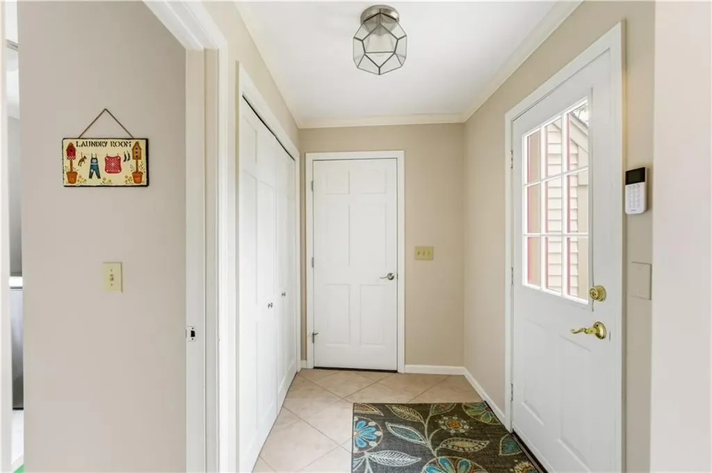 113 Log Road North Smithfield RI 02896