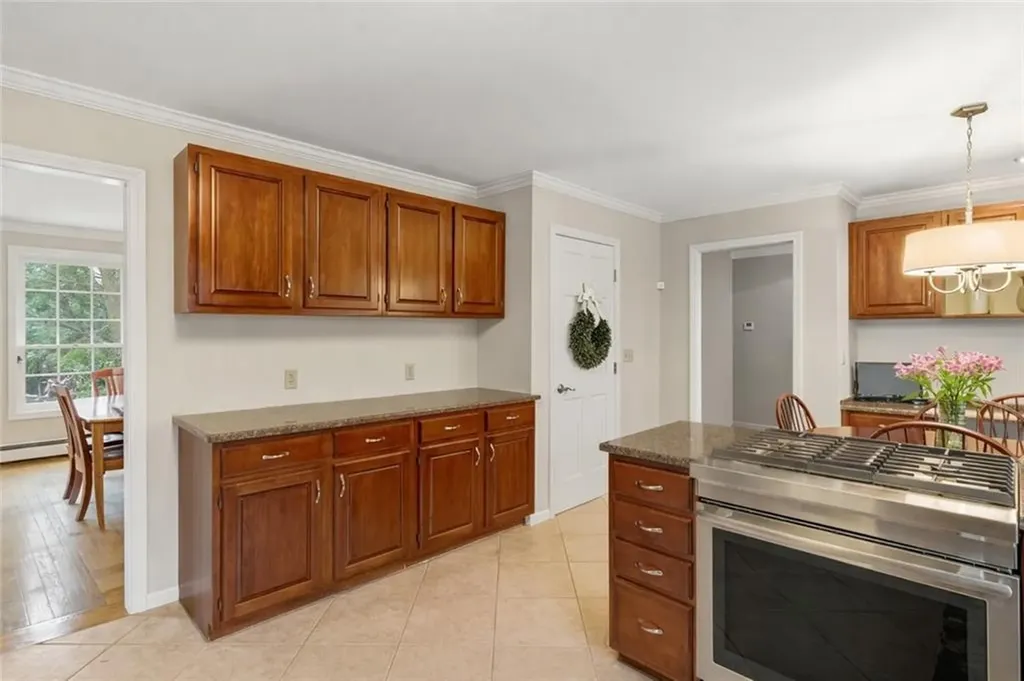 113 Log Road North Smithfield RI 02896