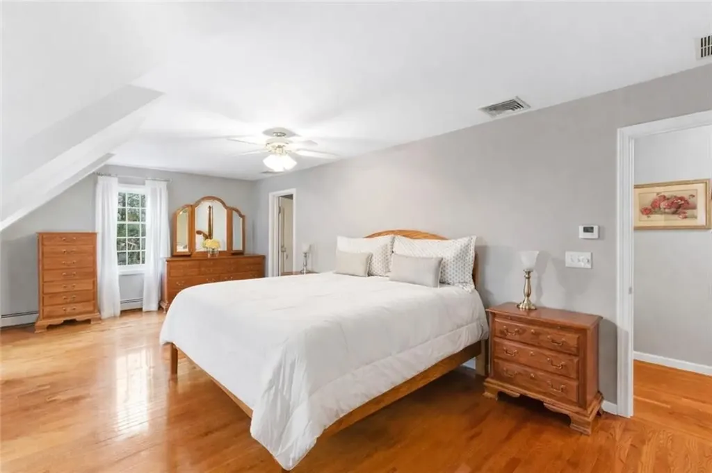 113 Log Road North Smithfield RI 02896