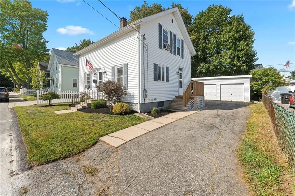 3 Arnold Avenue Lincoln RI 02865