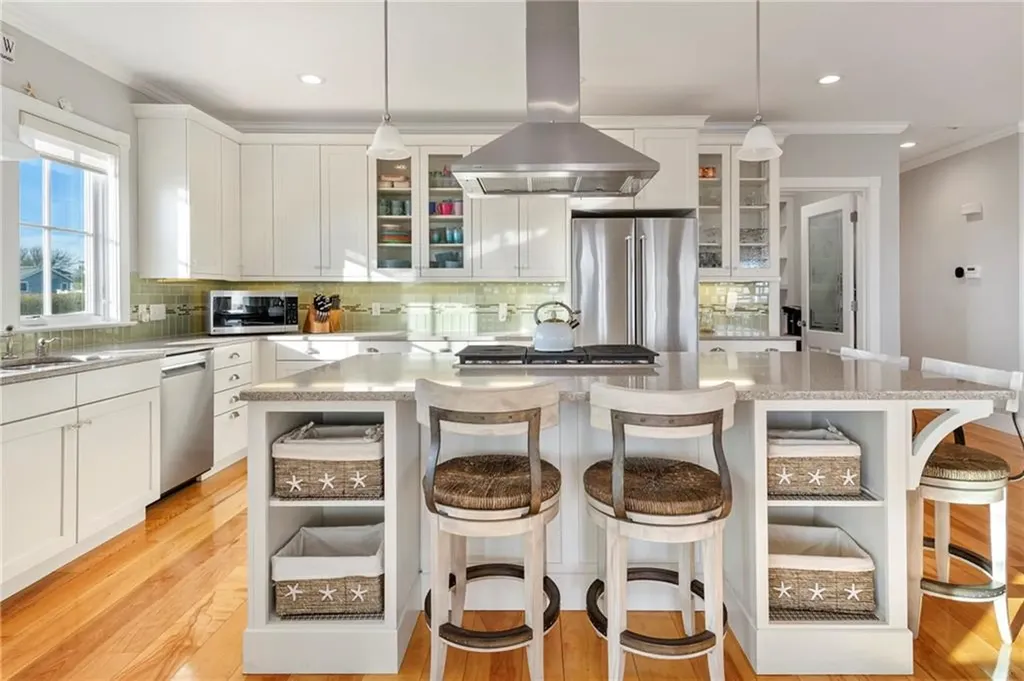 37 Coast Guard Avenue South Kingstown RI 02879