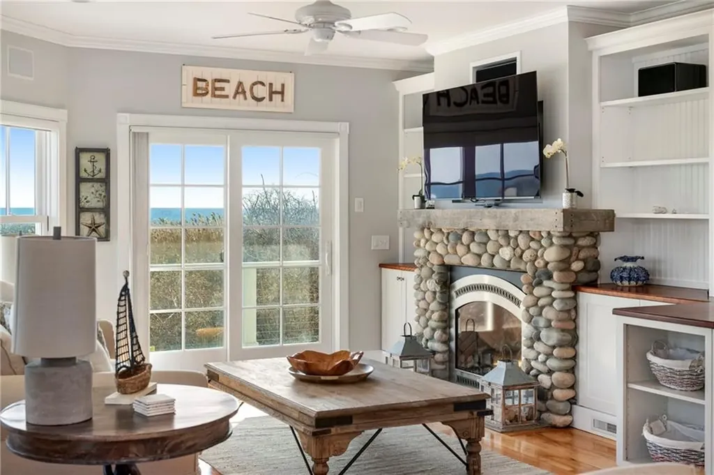 37 Coast Guard Avenue South Kingstown RI 02879