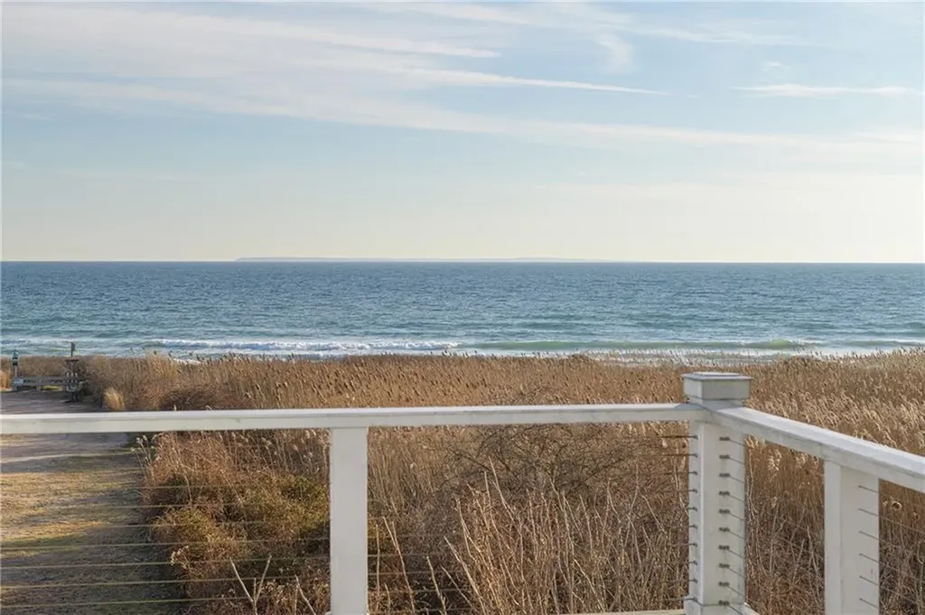 37 Coast Guard Avenue South Kingstown RI 02879