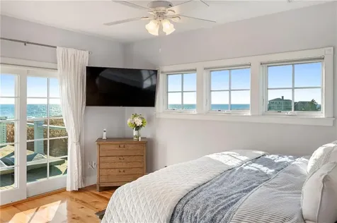 37 Coast Guard Avenue South Kingstown RI 02879