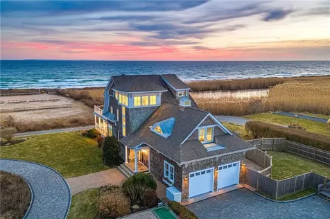 37 Coast Guard Avenue South Kingstown RI 02879