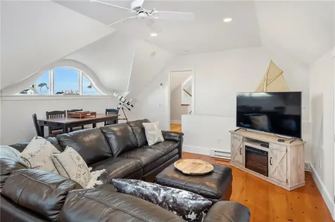 37 Coast Guard Avenue South Kingstown RI 02879