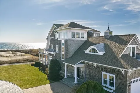 37 Coast Guard Avenue South Kingstown RI 02879